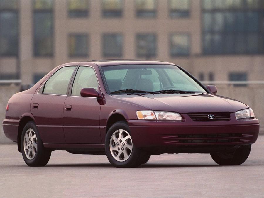  Toyota Camry 1997 года  (US) (фото 7 из 13)